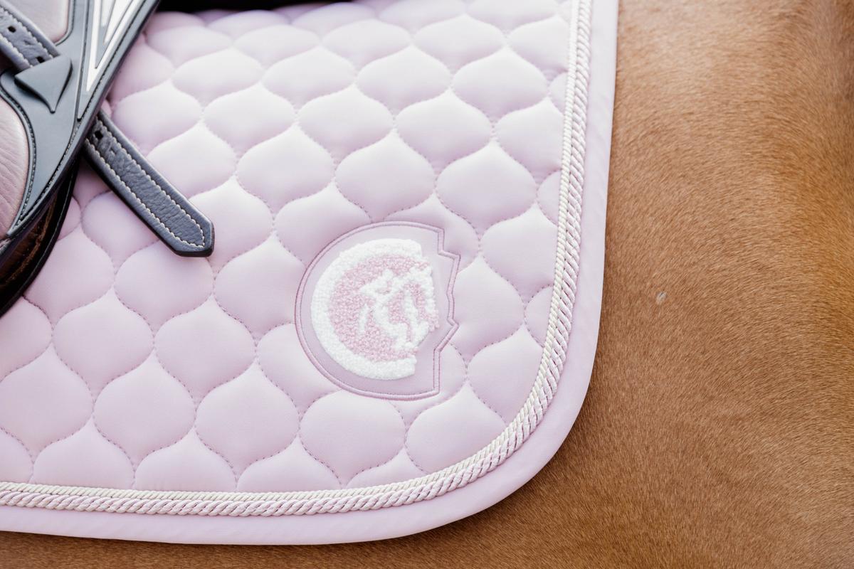 Kentucky Horsewear Onion Quilt with 3D Logo Jump Pad in Blush