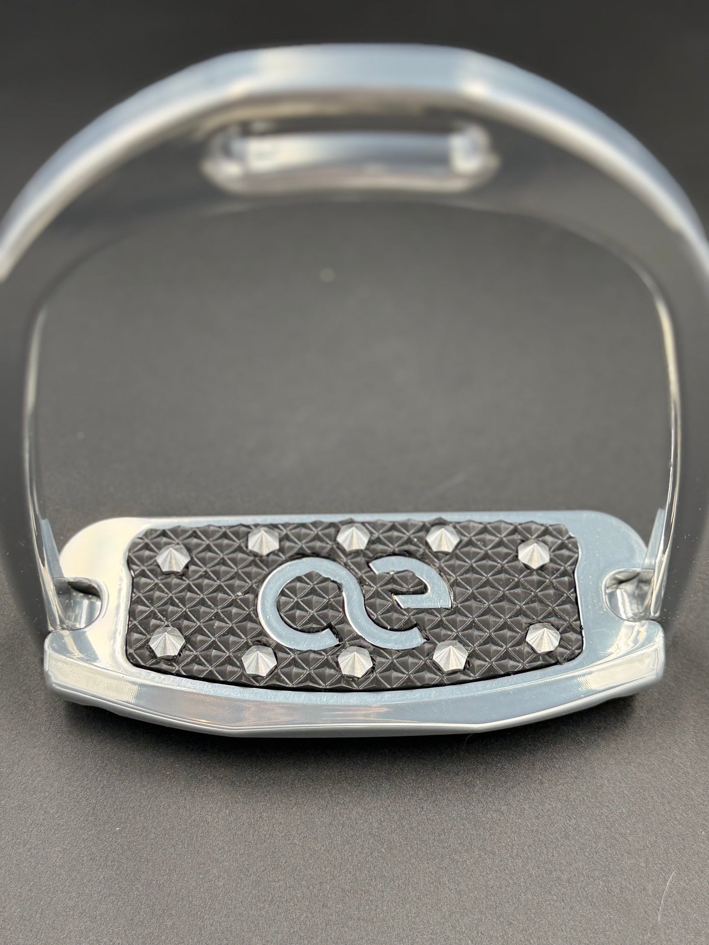 American Equus ‘Hunter EQ Slim FIllis’ chrome stirrup