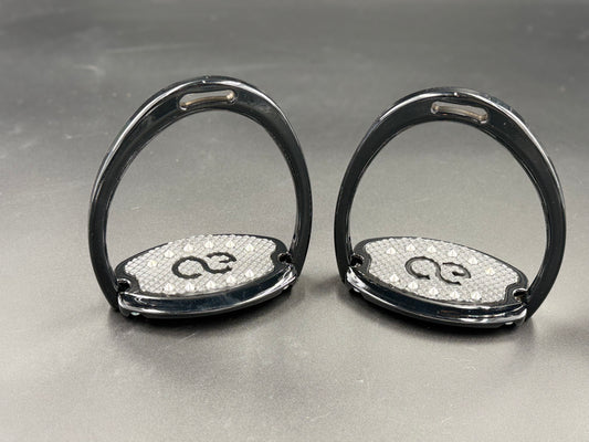 American Equus ‘Elite’ English Stirrups Black